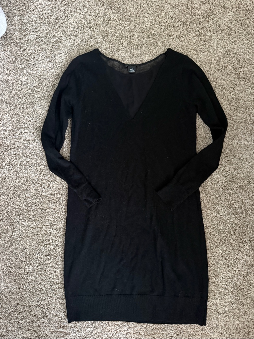 Club Monaco Black V-Neck Long Sleeve Sweater Dress